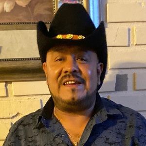 Meet your Posher, Roberto